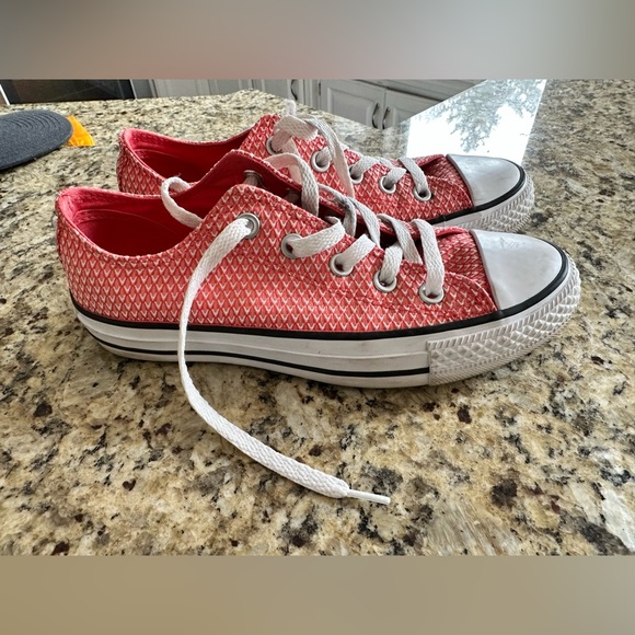 Women's Converse Chuck Taylor All Star Snakeskin-Knit Shoes- worn once - Picture 3 of 5